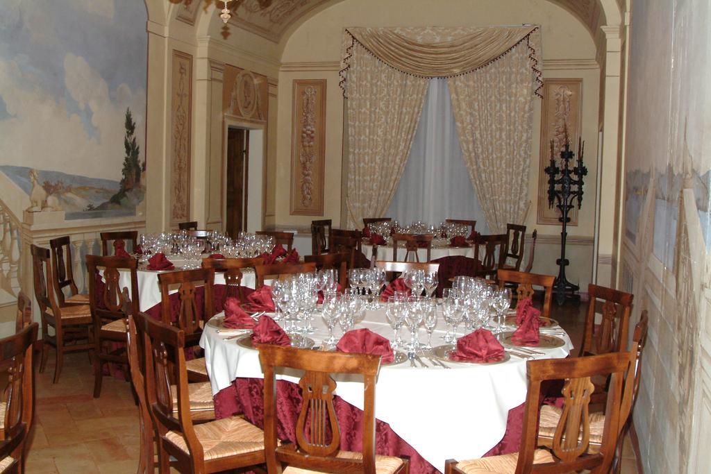Hotel Palazzo Brunamonti Bevagna Exterior foto
