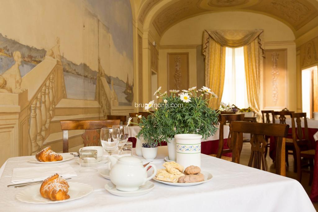 Hotel Palazzo Brunamonti Bevagna Exterior foto