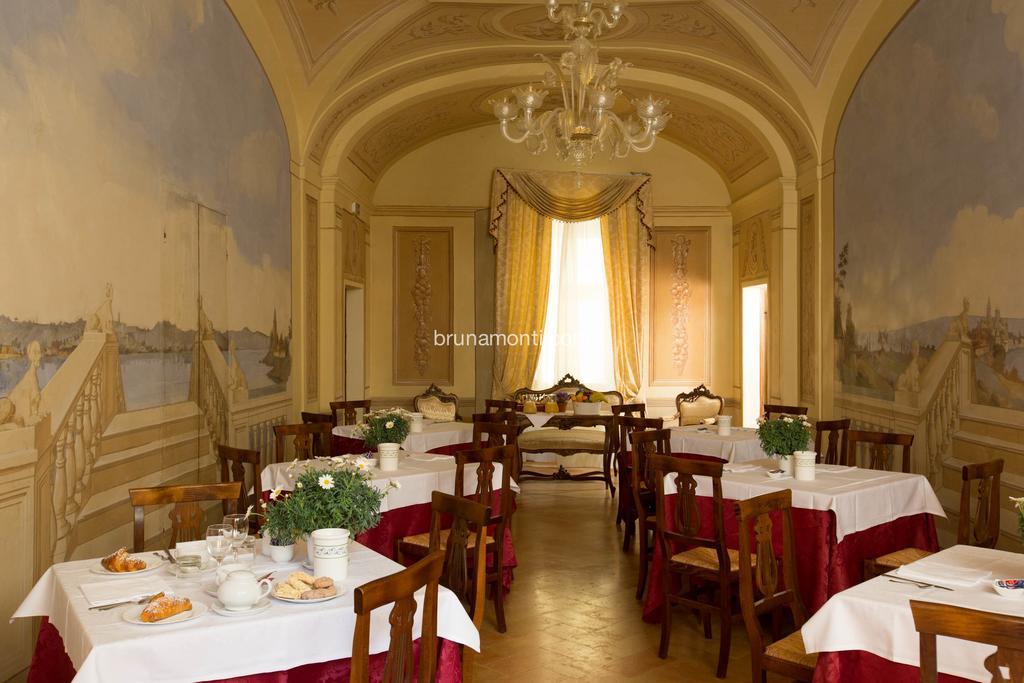 Hotel Palazzo Brunamonti Bevagna Exterior foto